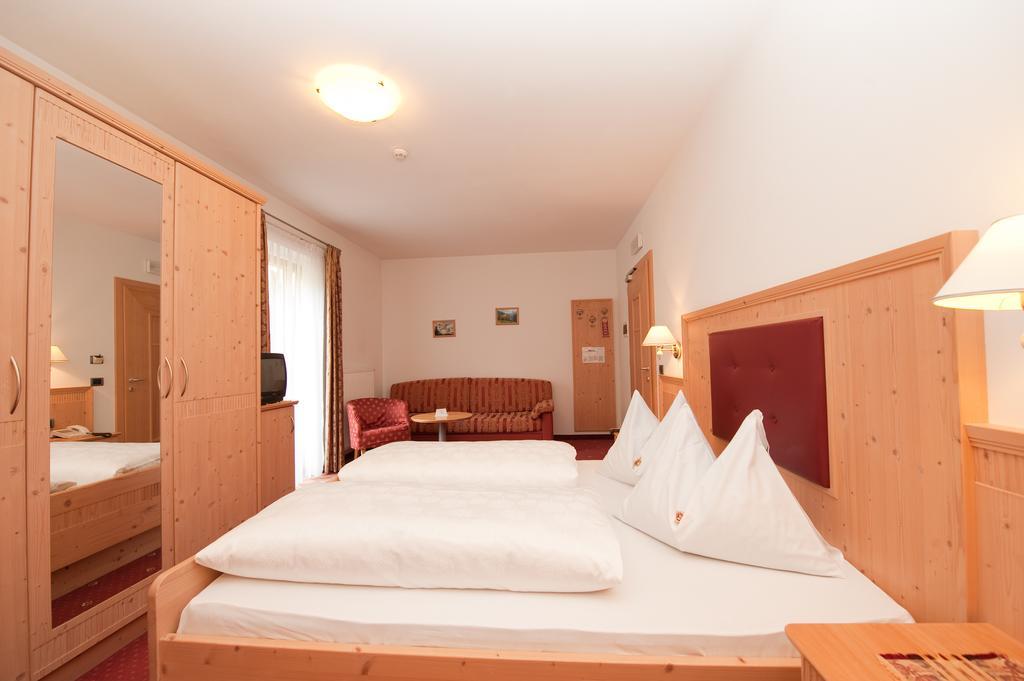 Hotel Haus An Der Luck Barbiano  Camera foto